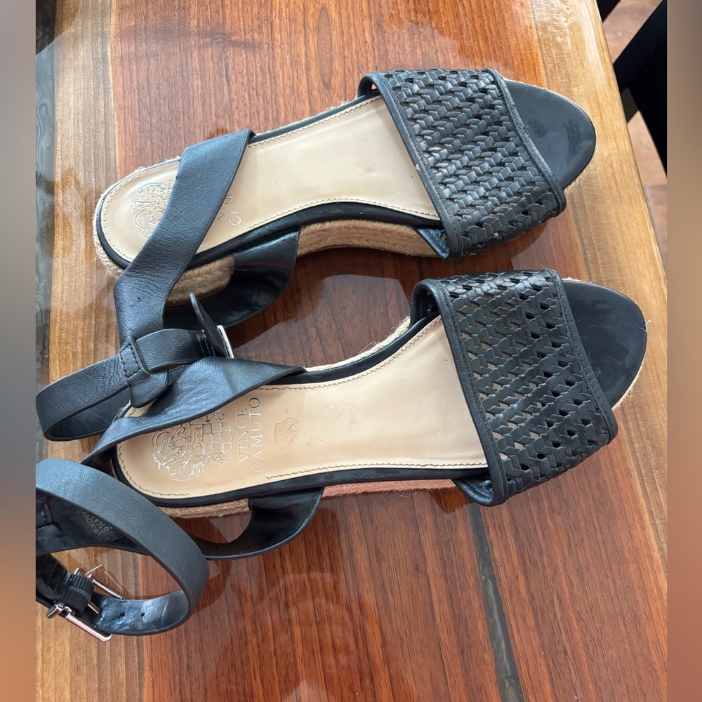 Vince Camuto ankle strap platform black leather espadrille platform. Size 8 1/2